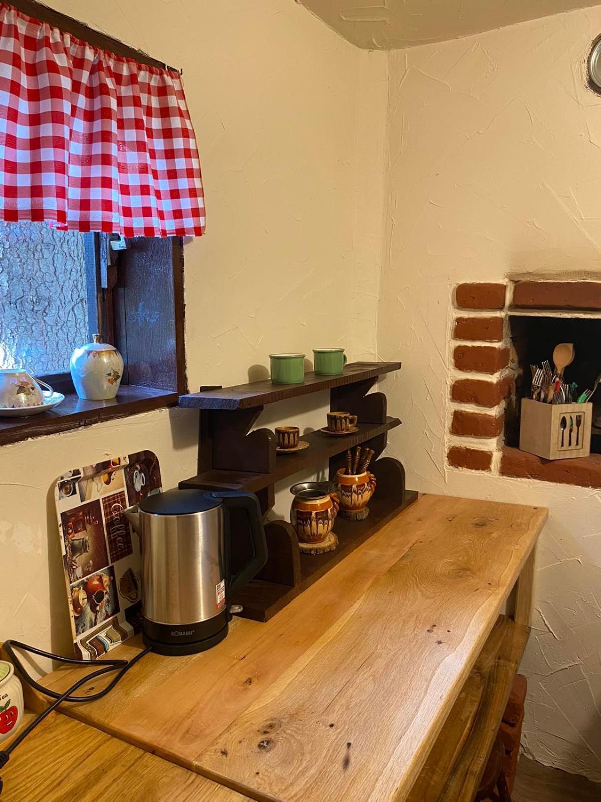 Konaciste Mali Izvor Villa Boljevac Ruang foto